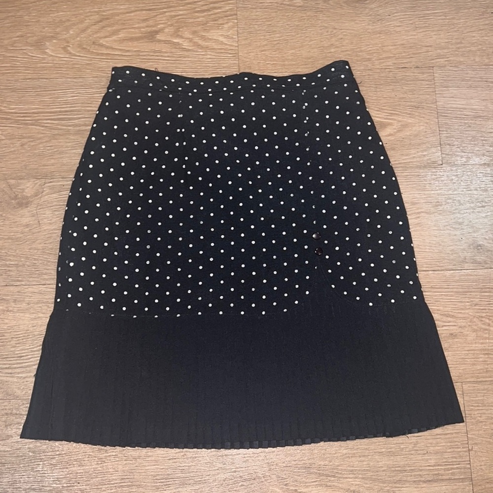 Vintage black pleated mini skirt with white polka dots